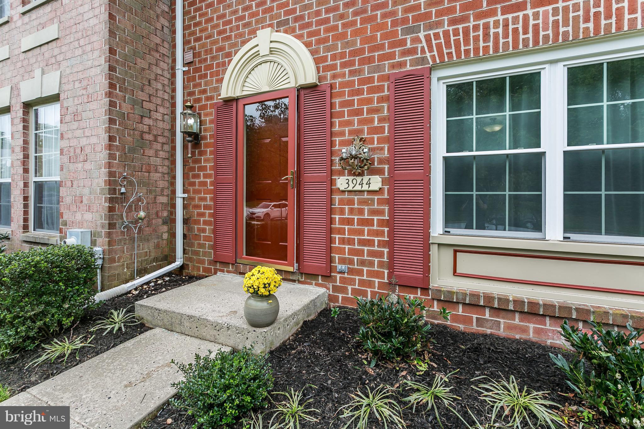 CROMWELL STATION - Residential