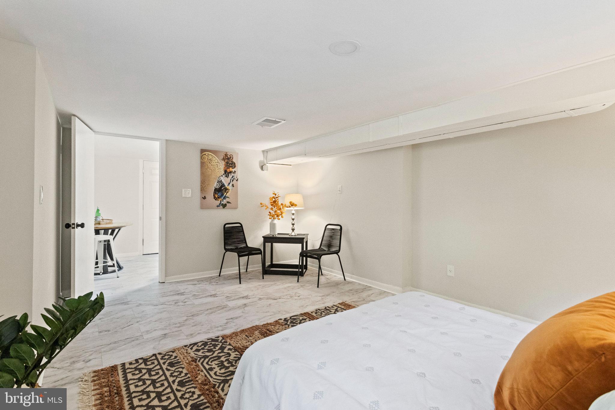 MANTUA - Residential