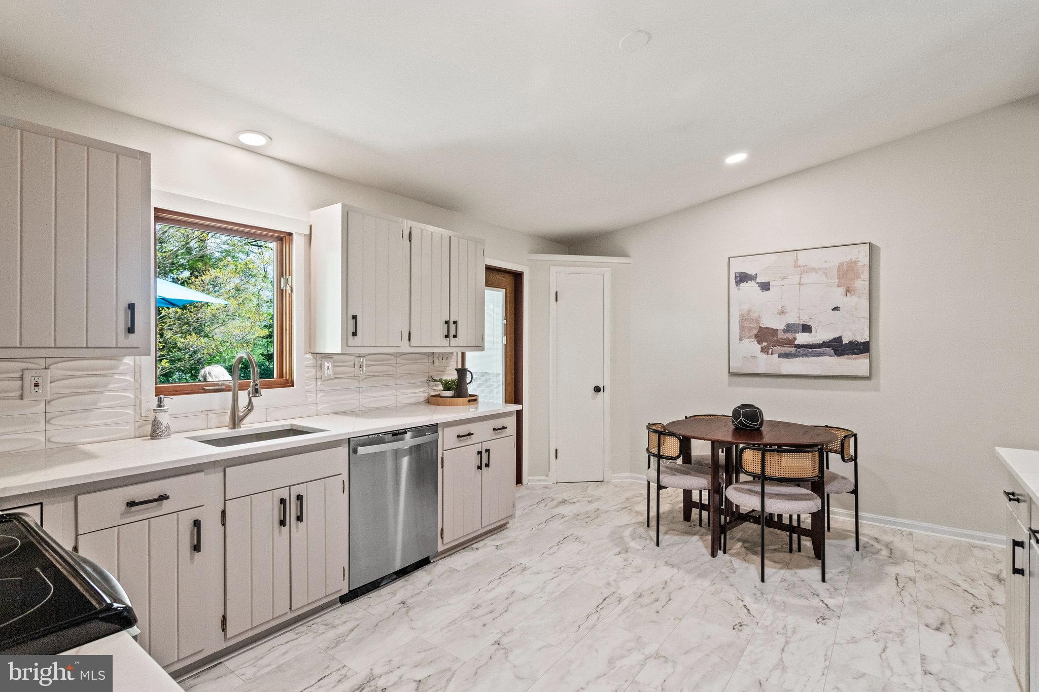 MANTUA - Residential