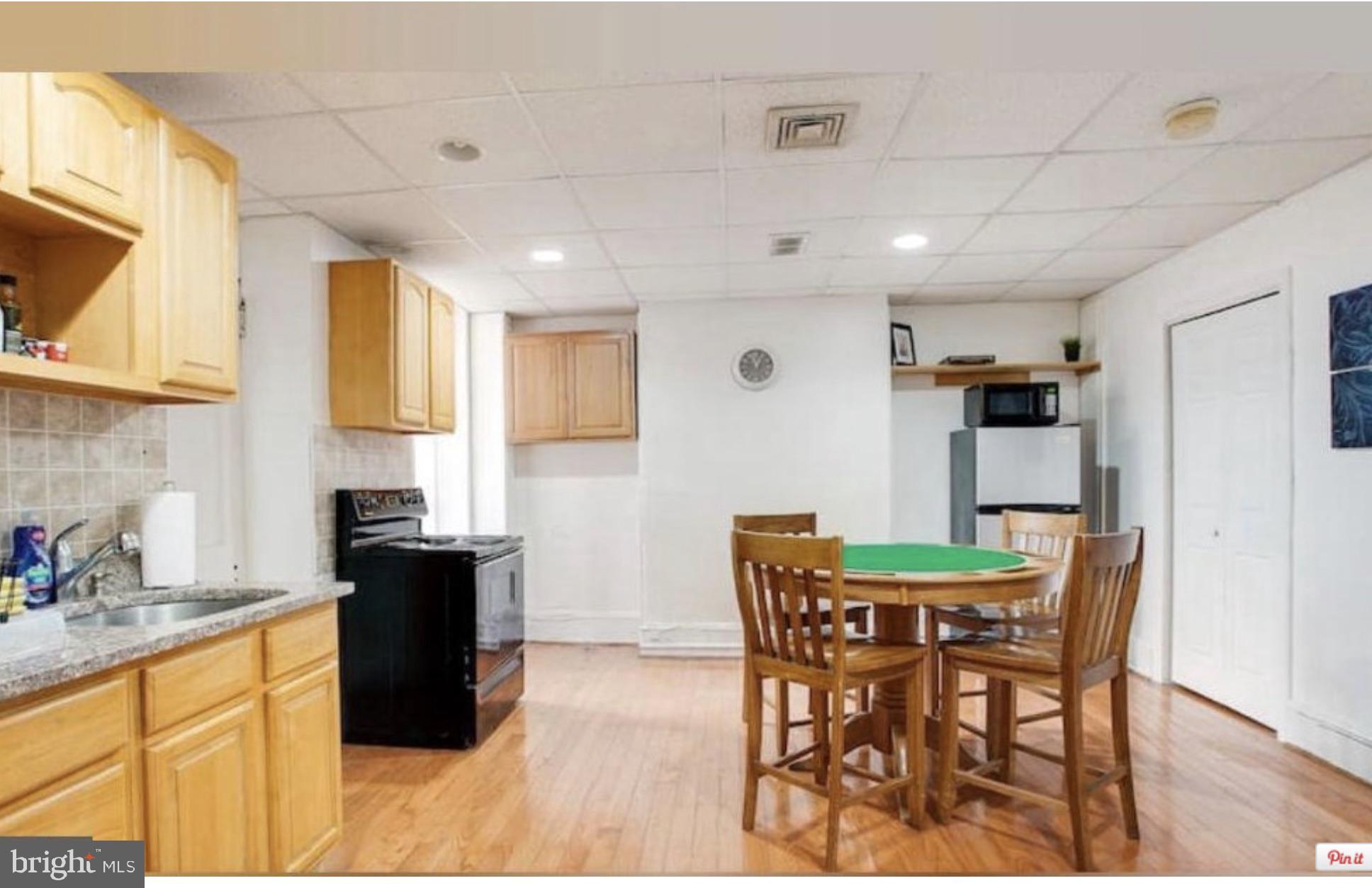 RITTENHOUSE SQUARE - Commercial Sale