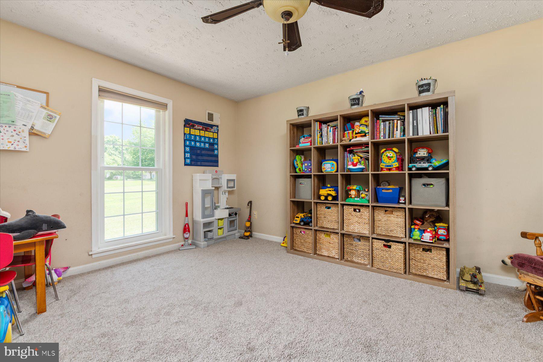 TALL OAKS - Residential