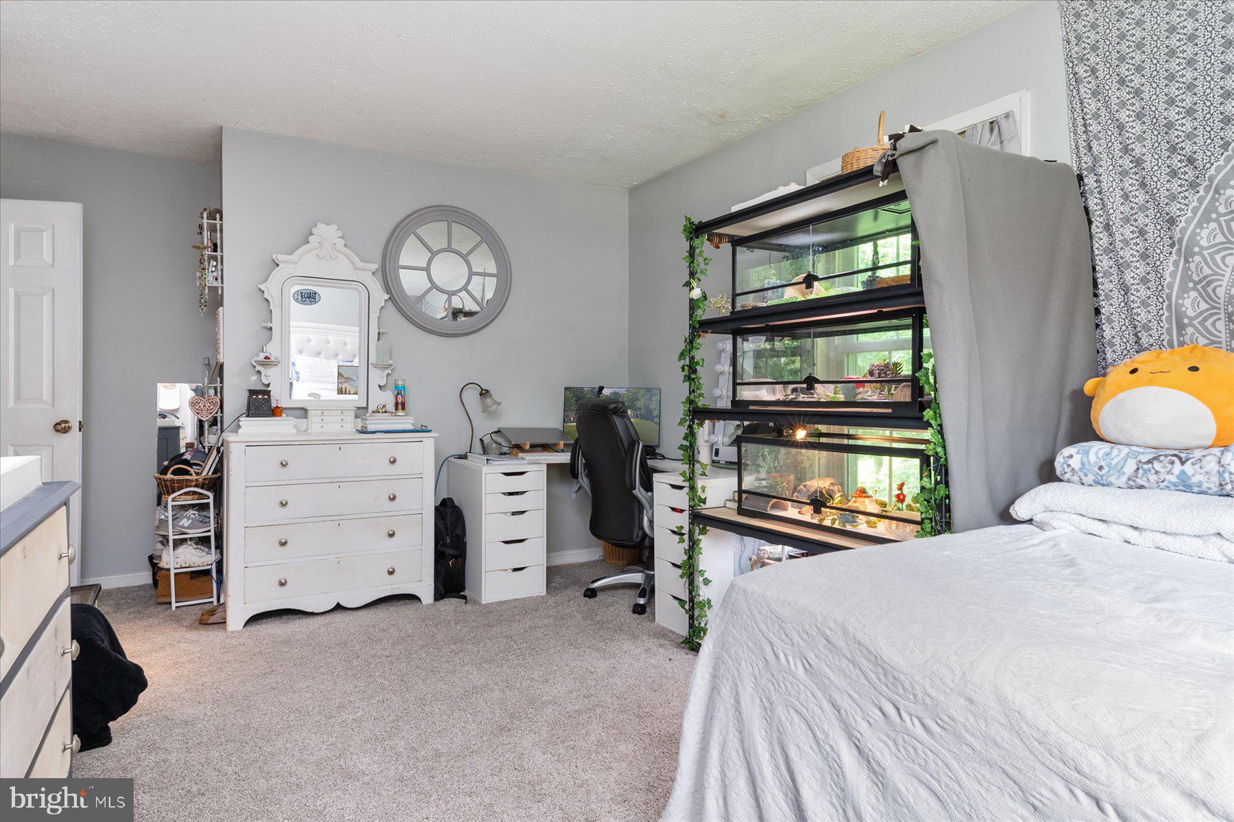 TALL OAKS - Residential