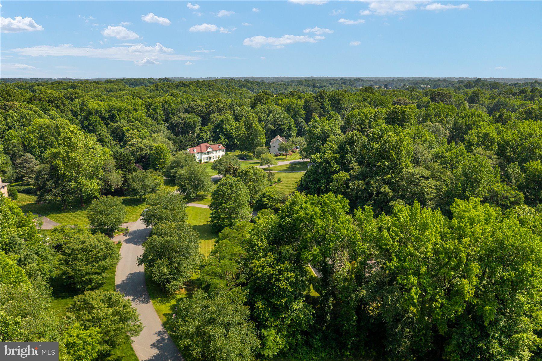 TALL OAKS - Residential