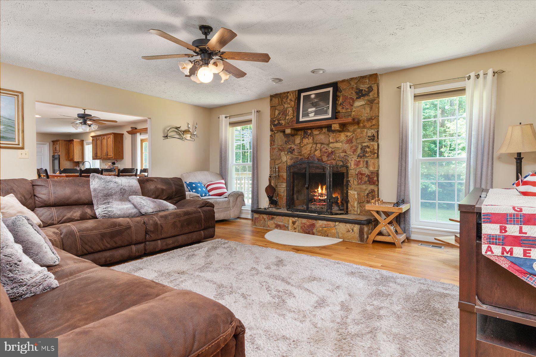 TALL OAKS - Residential
