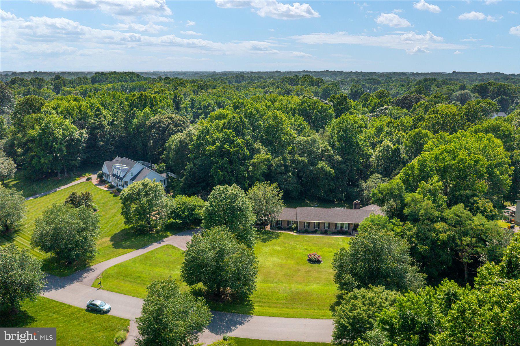 TALL OAKS - Residential