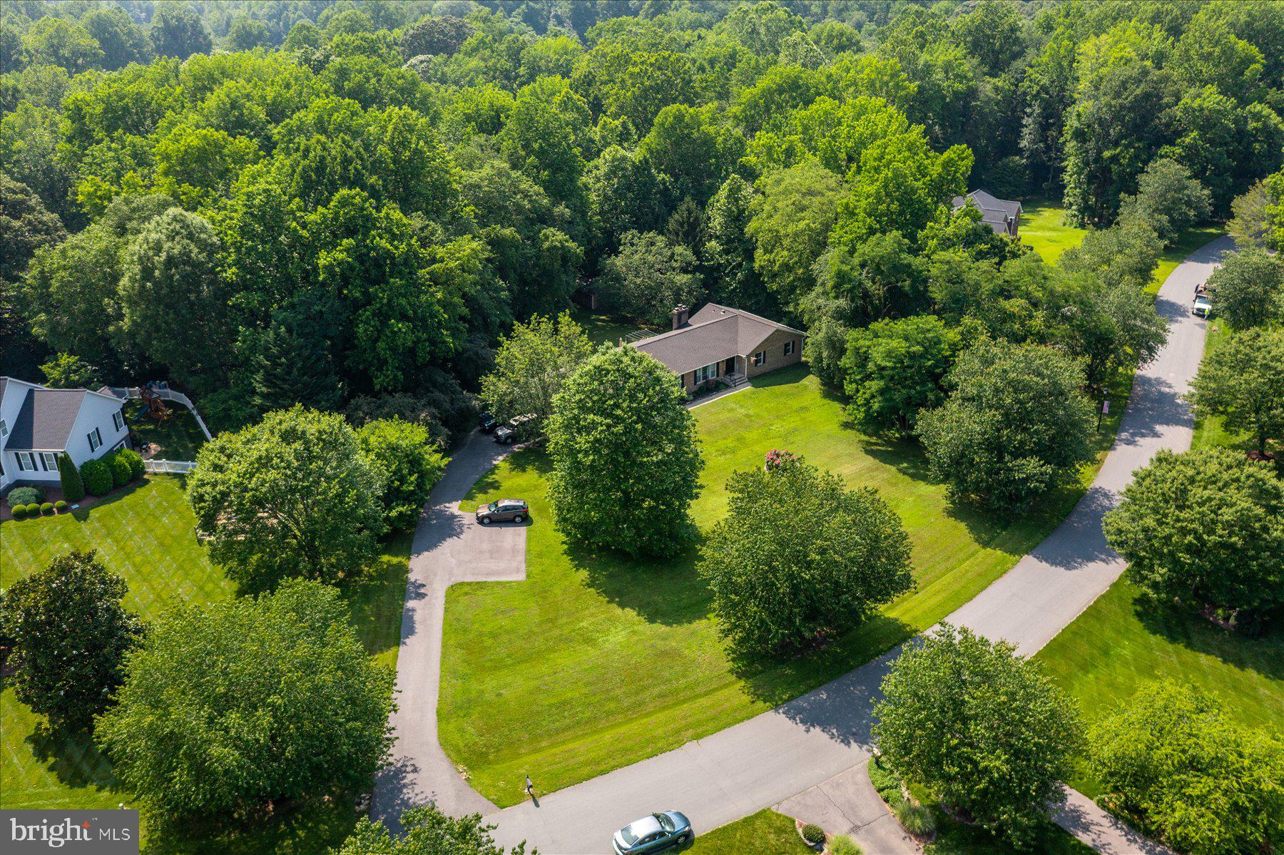 TALL OAKS - Residential