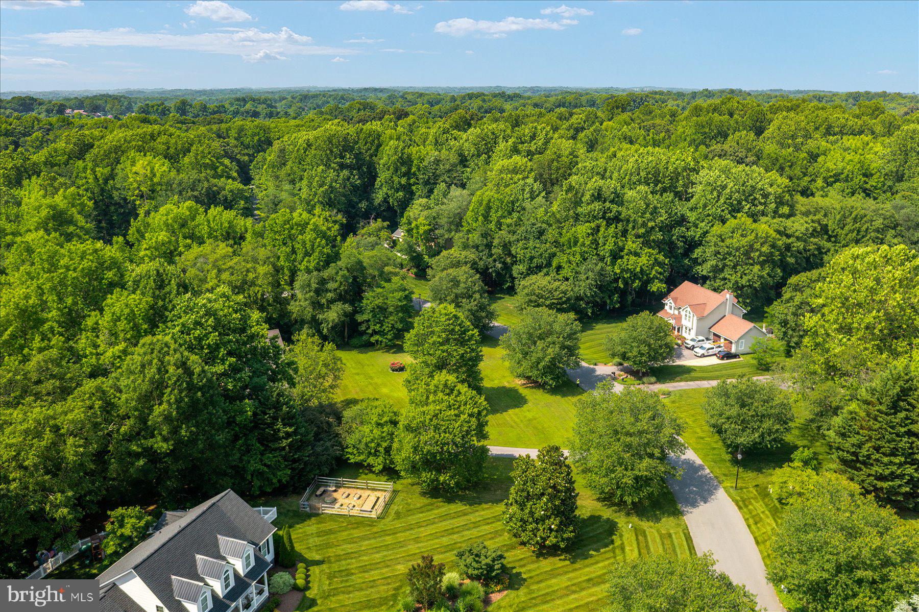 TALL OAKS - Residential