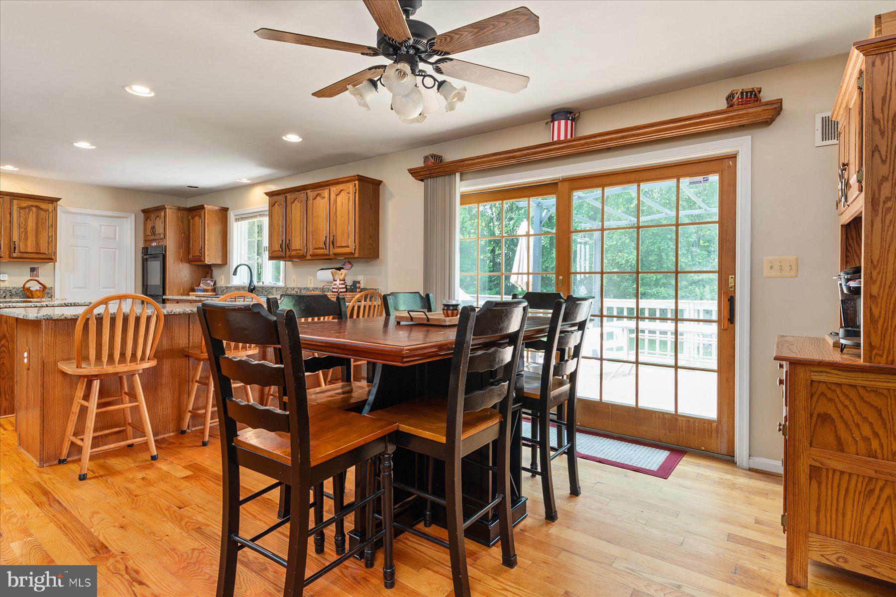 TALL OAKS - Residential