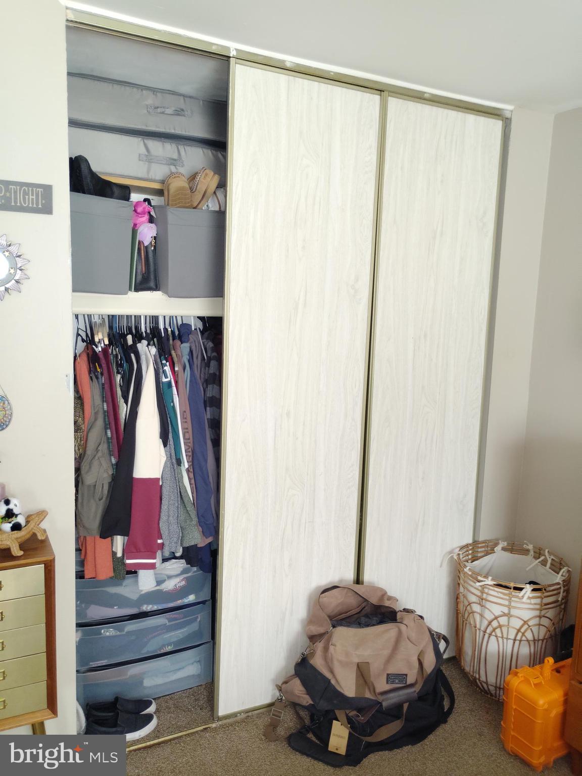 ASHTON-WOODENBRIDGE - Residential Income