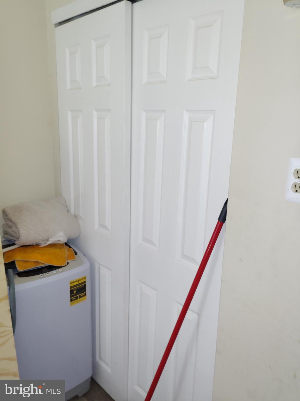 ASHTON-WOODENBRIDGE - Residential Income