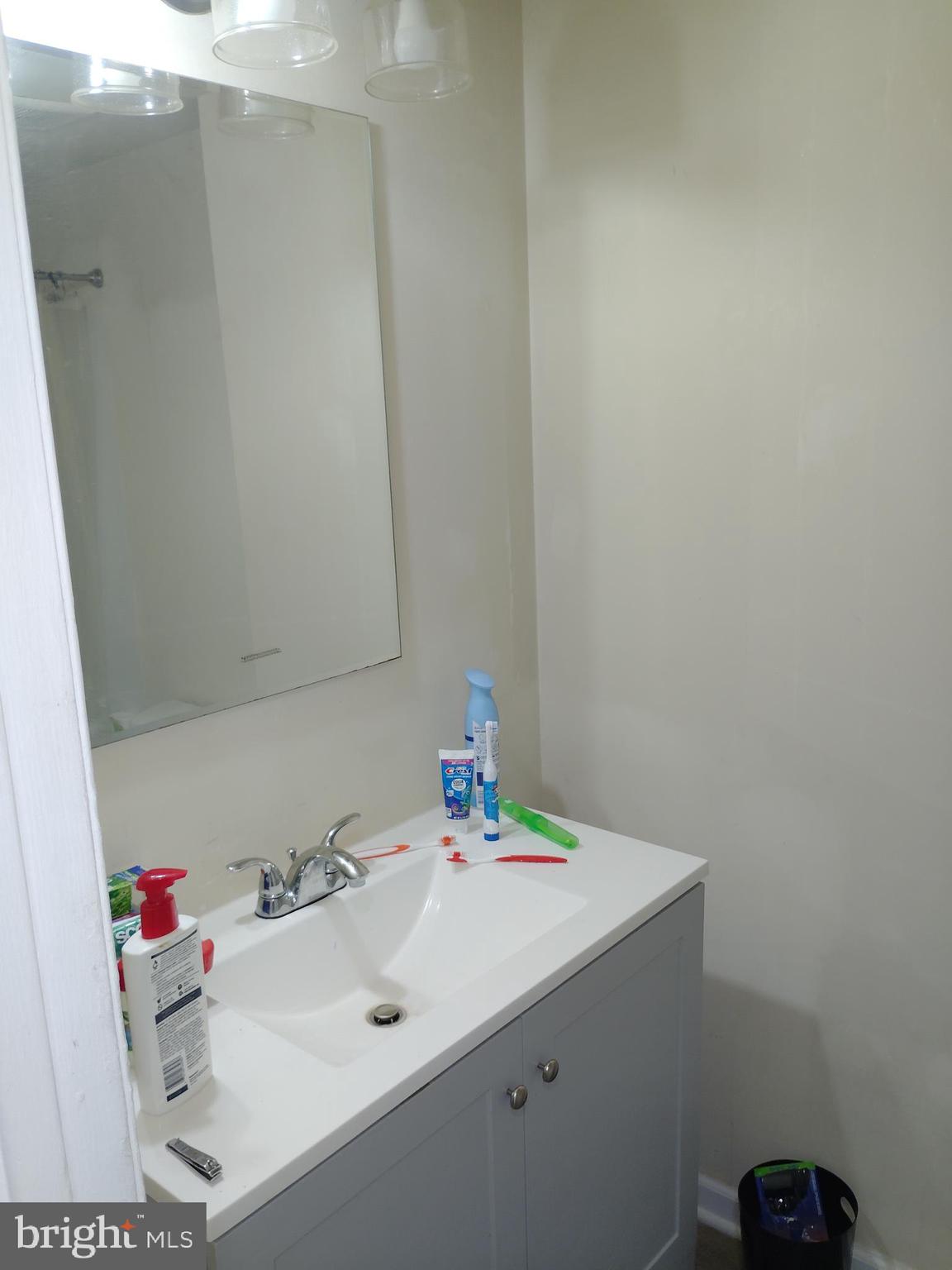 ASHTON-WOODENBRIDGE - Residential Income