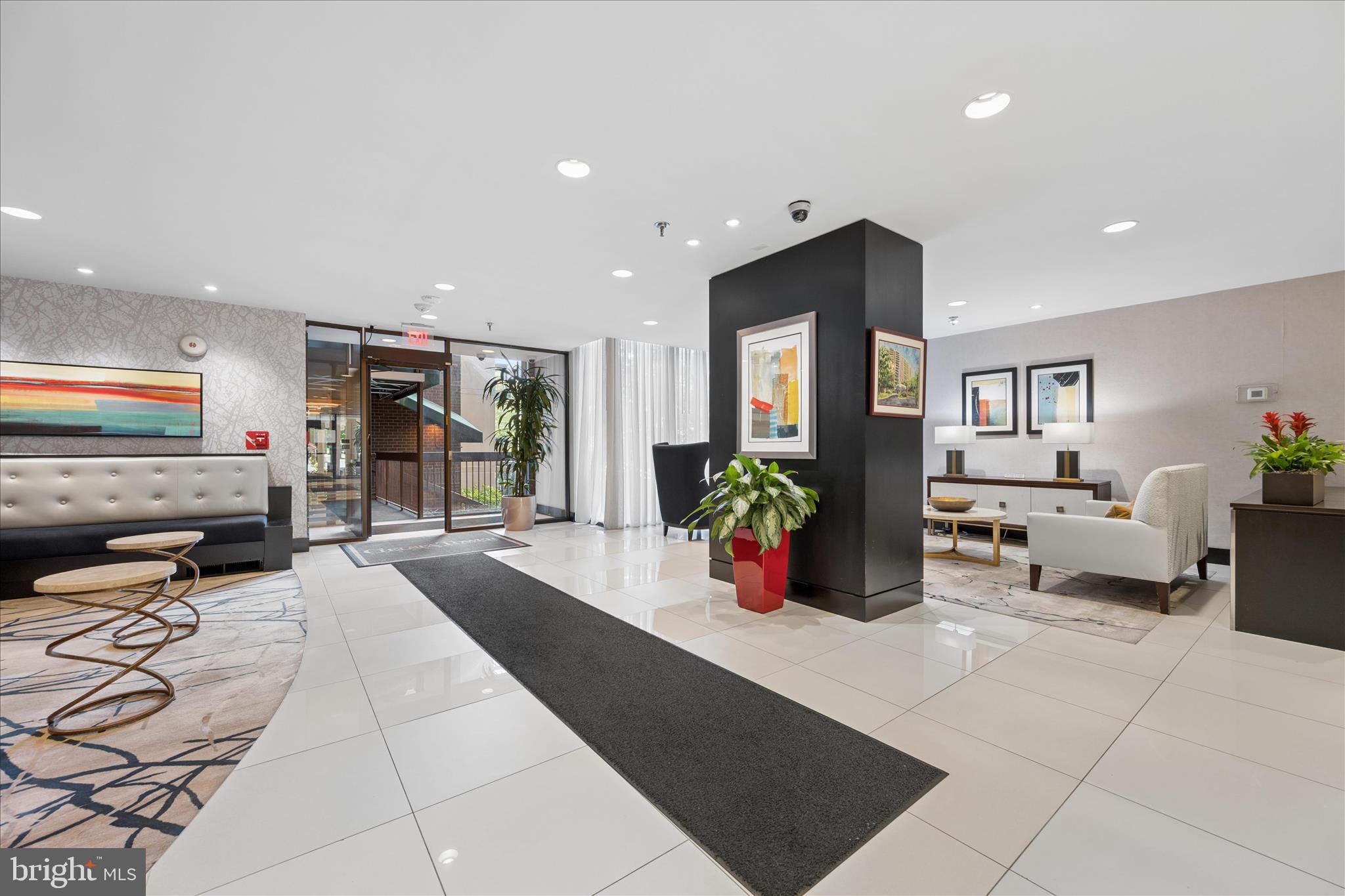CHELSEA TOWERS - Residential
