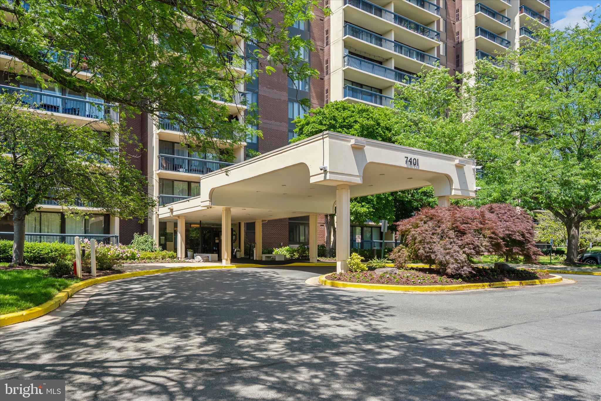 CHELSEA TOWERS - Residential