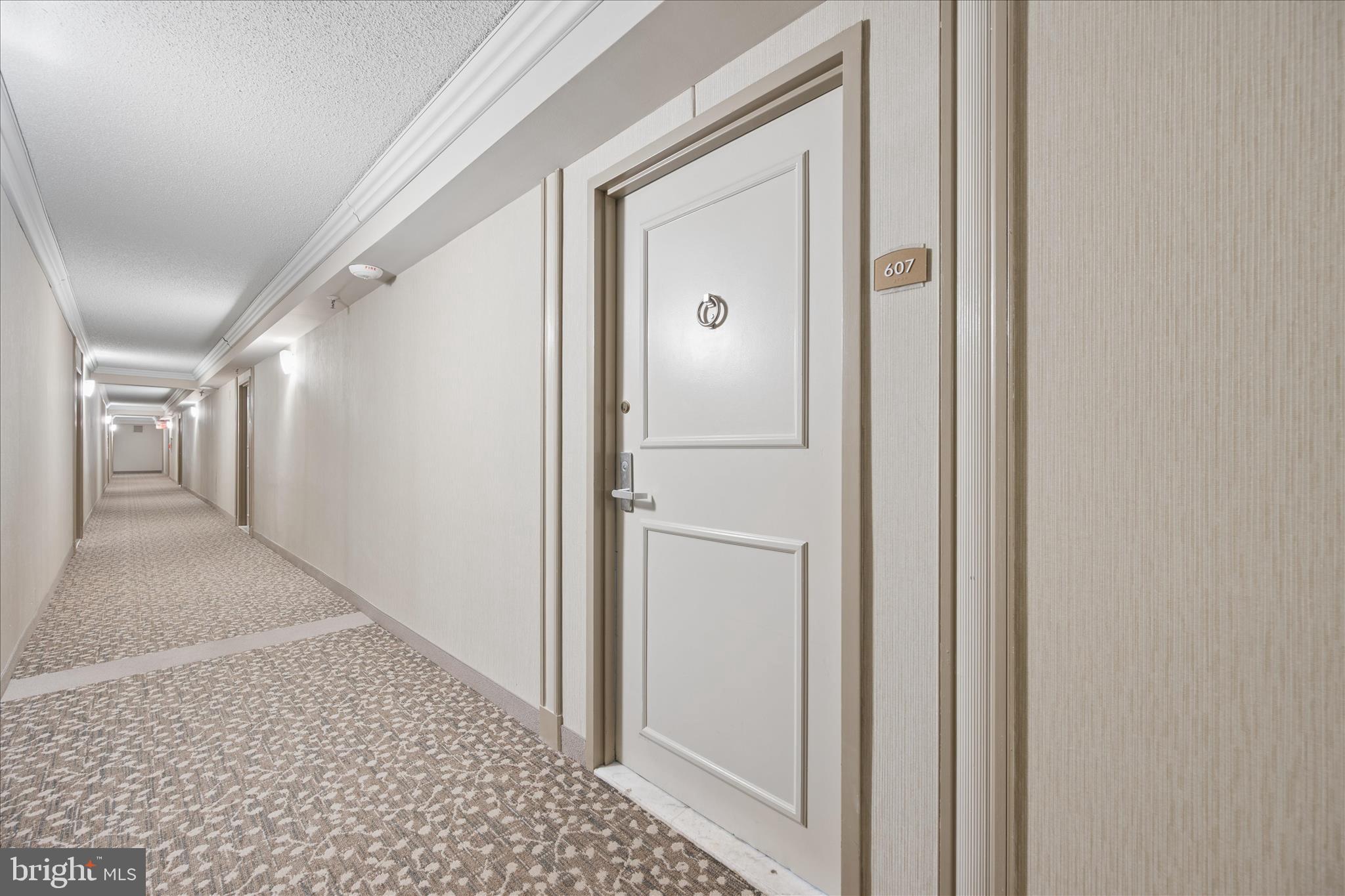 CHELSEA TOWERS - Residential