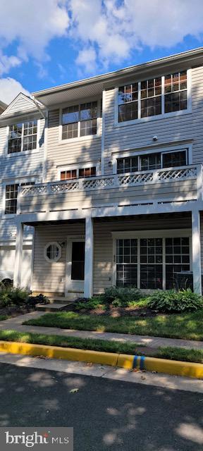 LIFESTYLE AT SULLY STATION - Residential