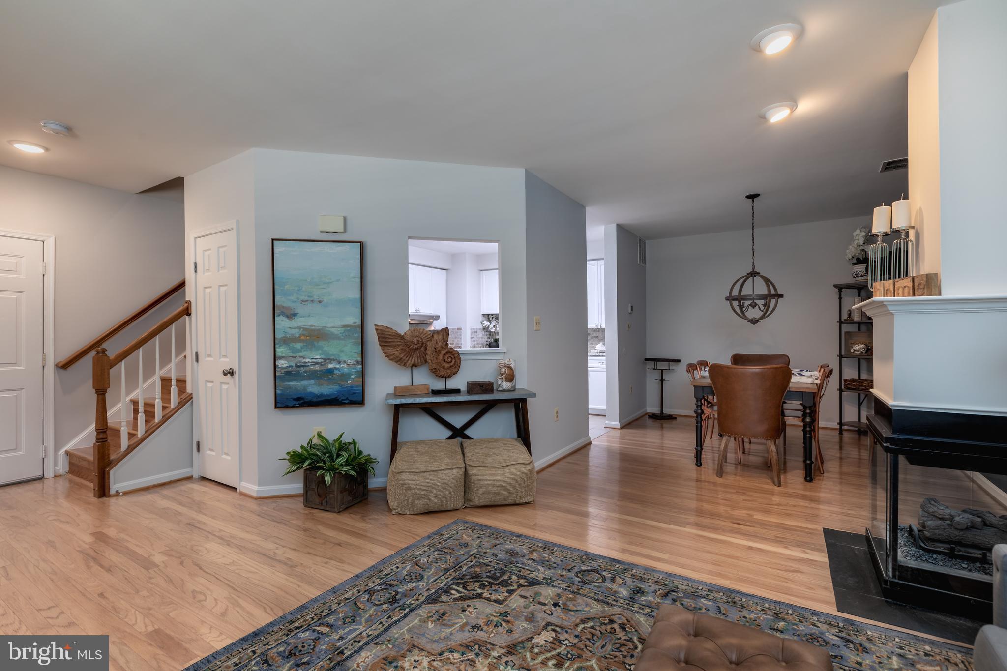 LIFESTYLE AT SULLY STATION - Residential