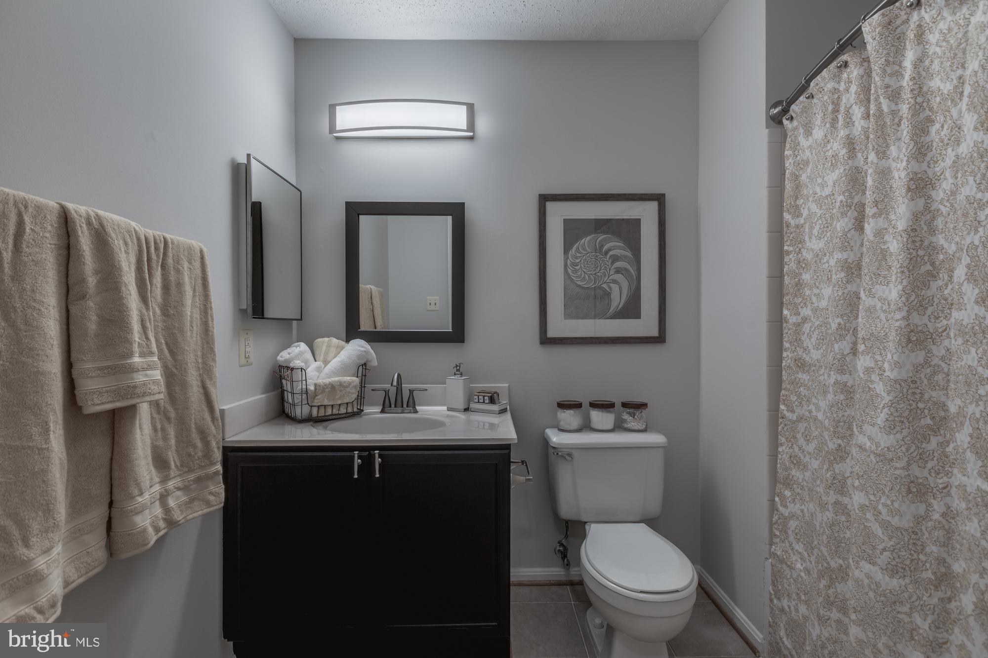 LIFESTYLE AT SULLY STATION - Residential