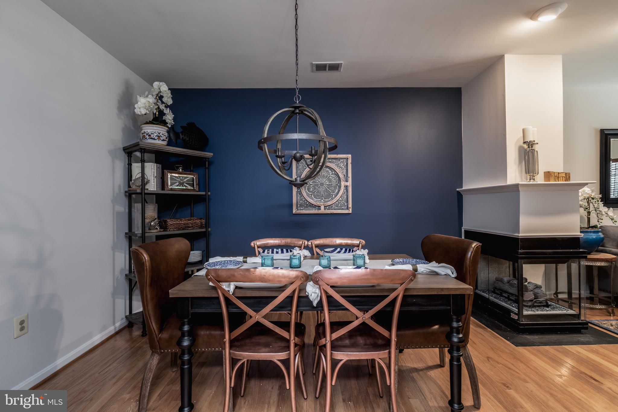 LIFESTYLE AT SULLY STATION - Residential