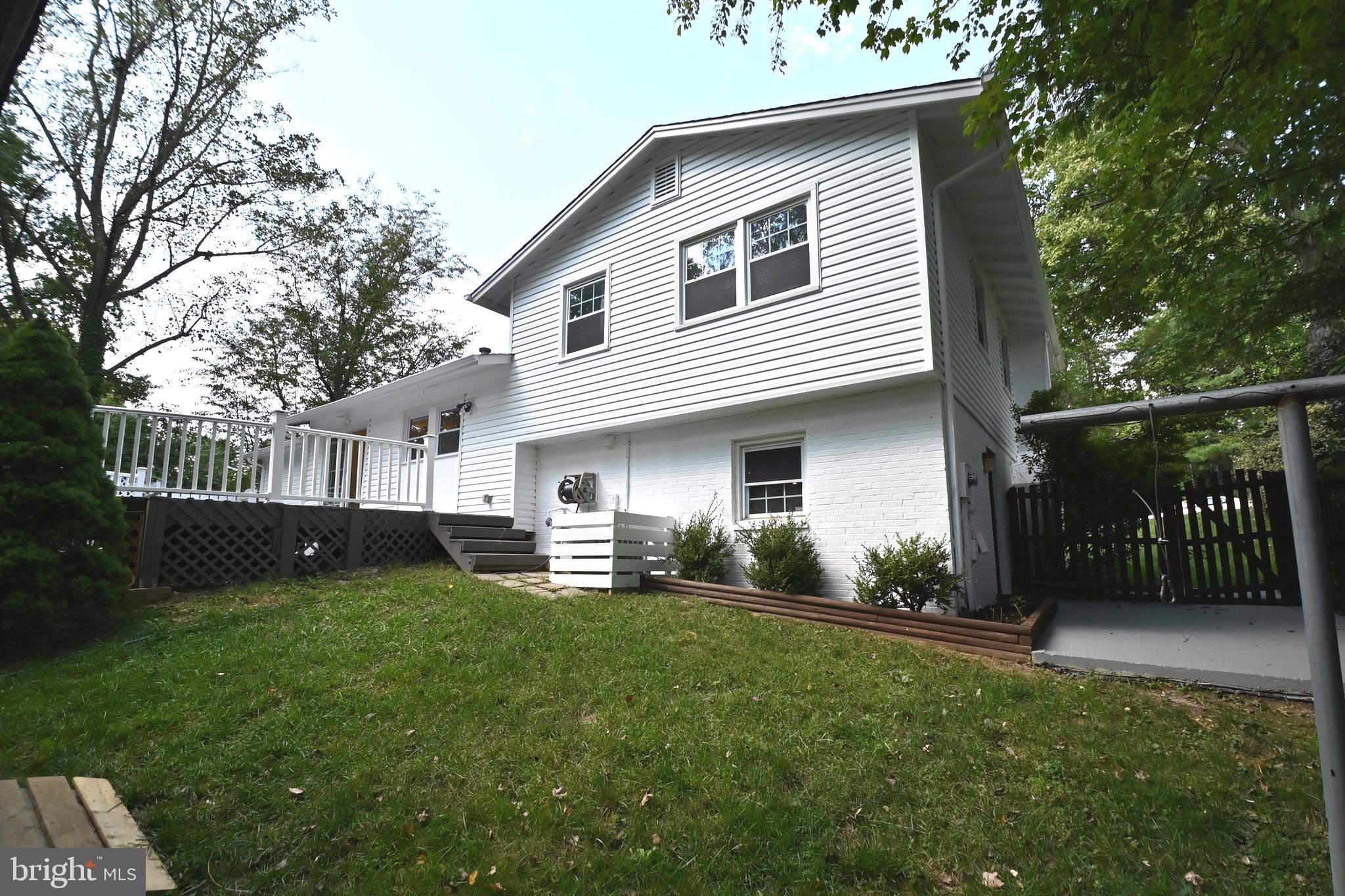 BRAMBLEWOOD - Residential Lease