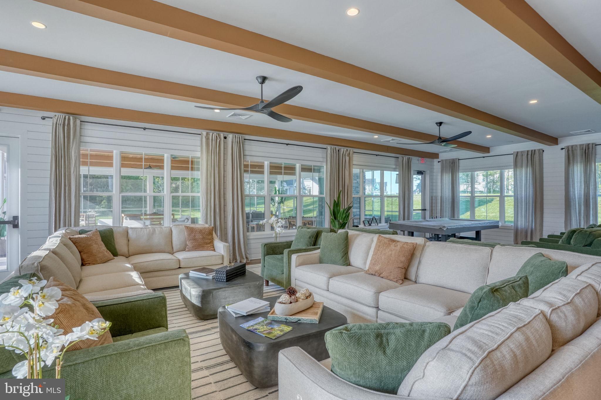 WELCHES POND - Residential