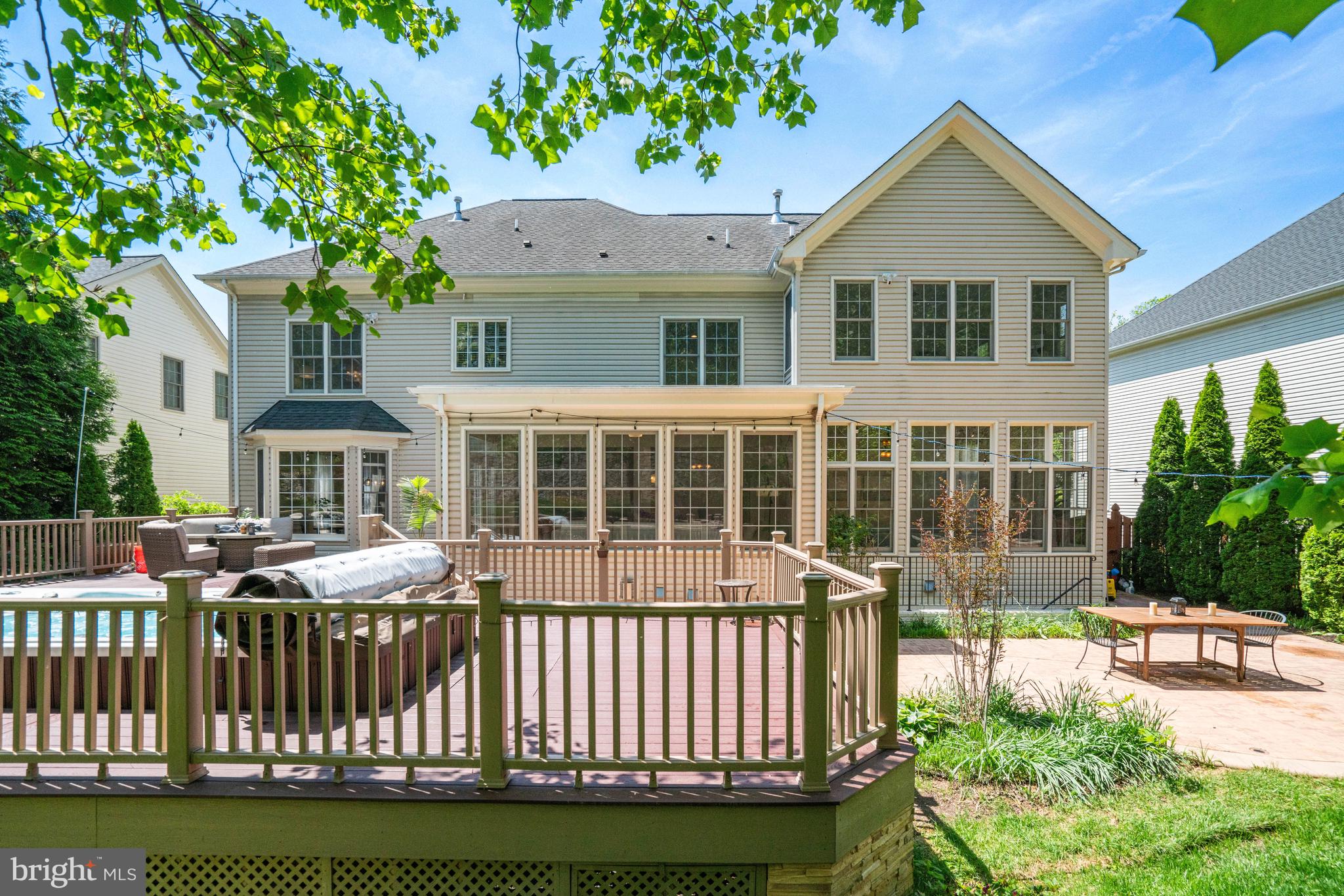 WINSTEAD MANOR - Residential