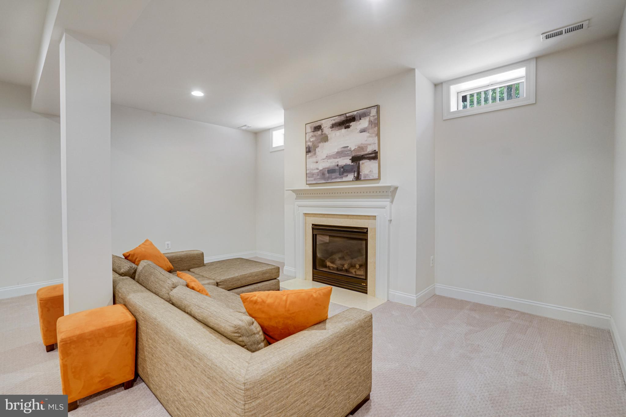 WINSTEAD MANOR - Residential