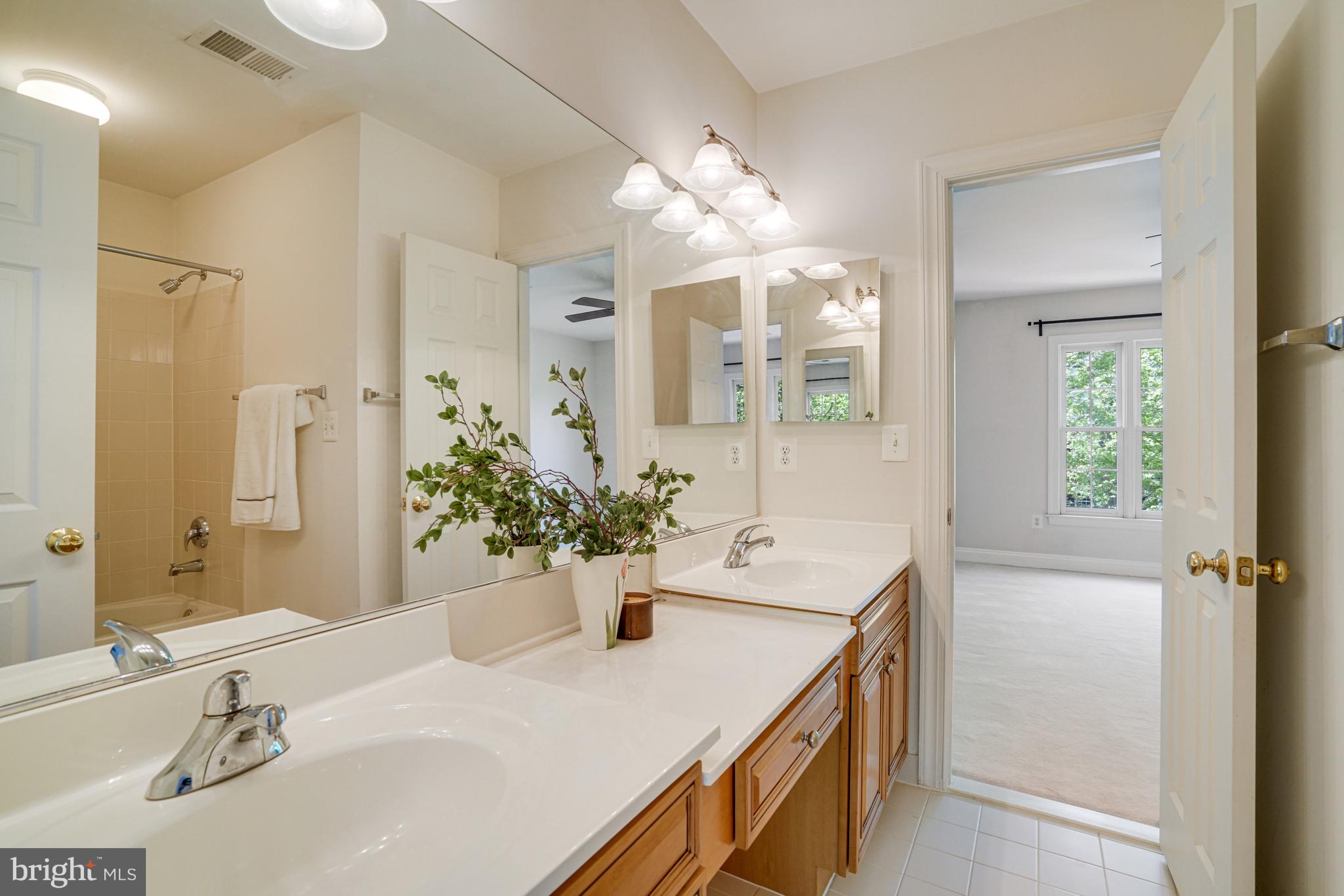 WINSTEAD MANOR - Residential