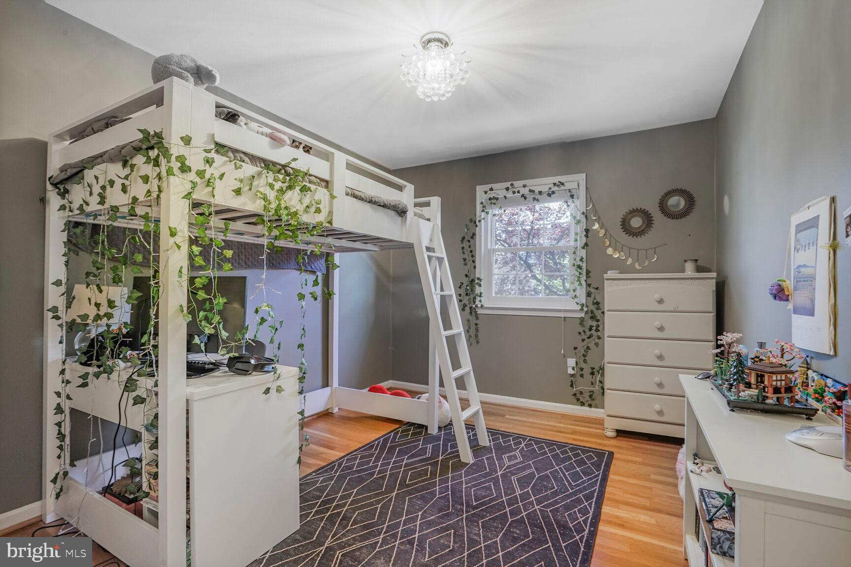 STONELEIGH - Residential