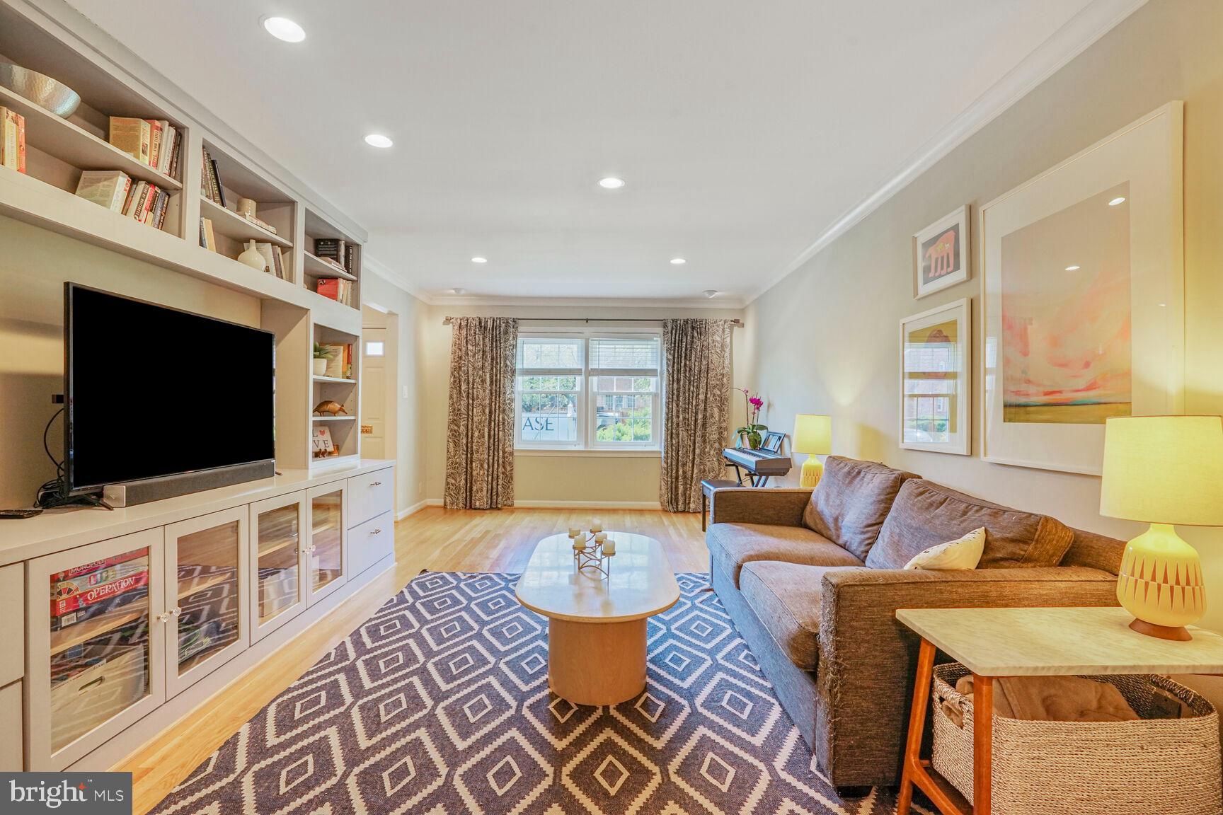 STONELEIGH - Residential