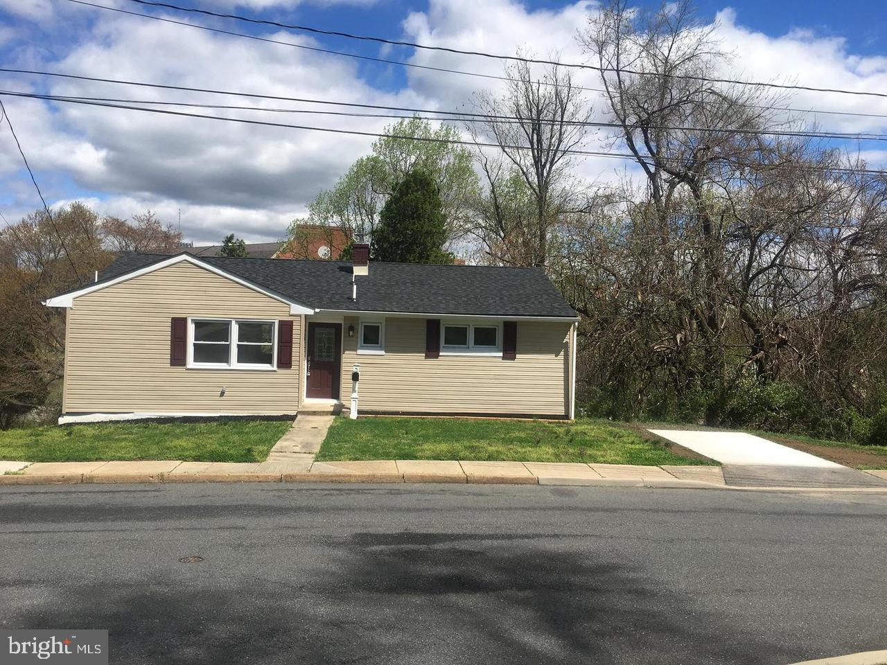 STUDENT RENTAL - 5 bed, 2 full bath single-family home, 2,250 SF, built 1963, on 0.36 acres. Currently leased at $4,500/month ($54,000/year), 100% occupied. Part of an 8-property student rental portfolio near University of Delaware; price subject to adjustment if sold separately from portfolio.