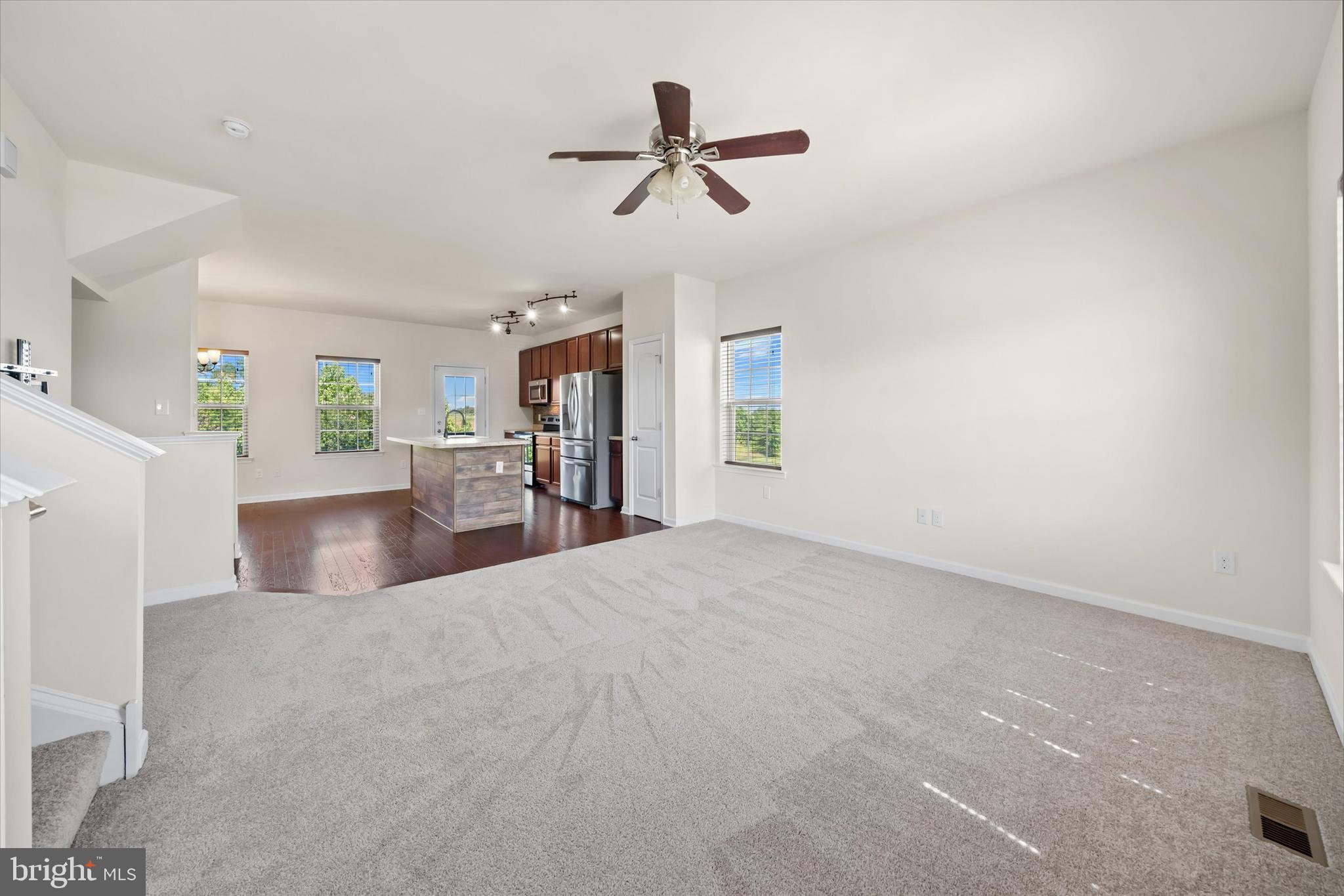 HYETTS CROSSING - Residential