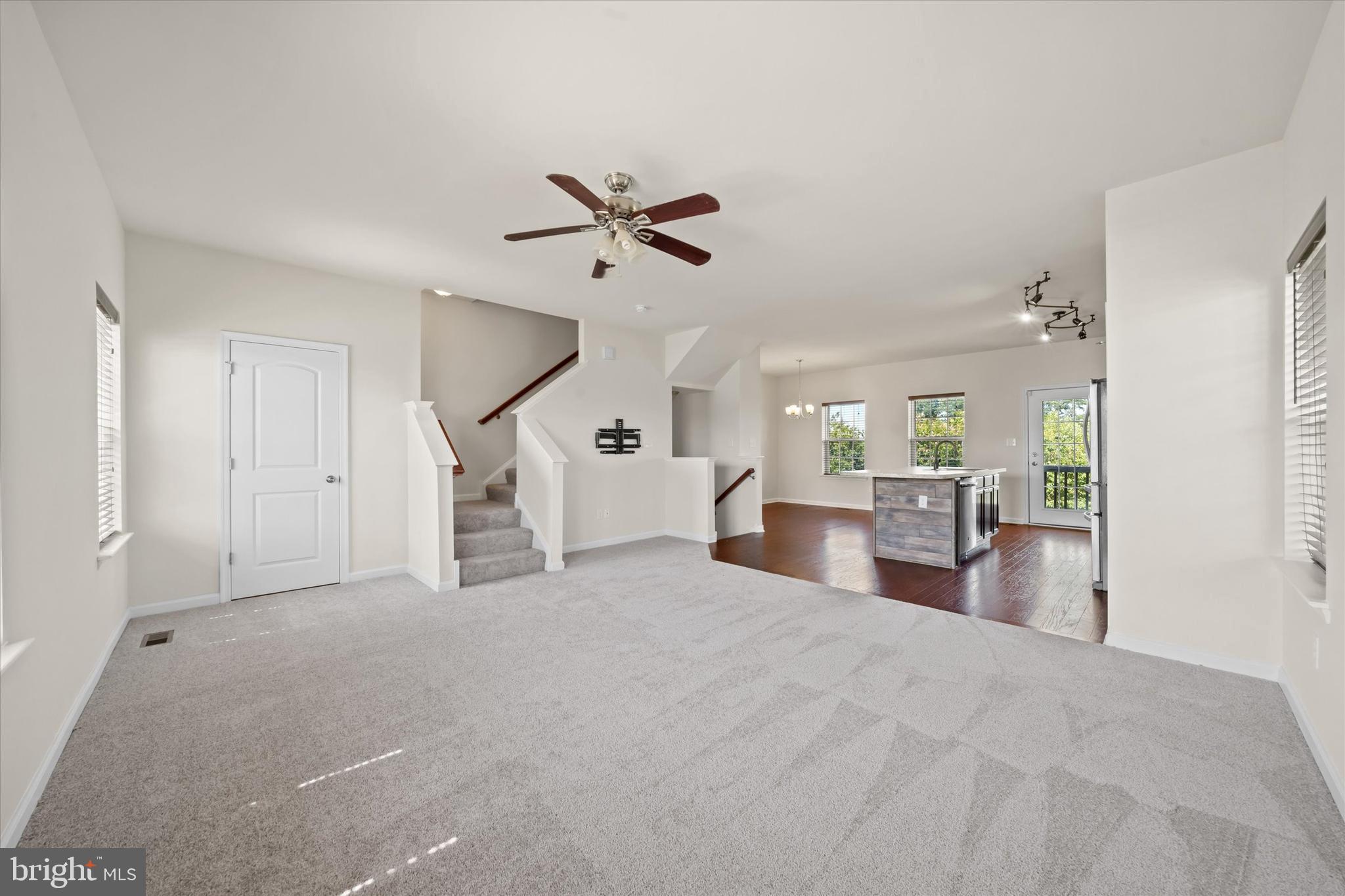 HYETTS CROSSING - Residential