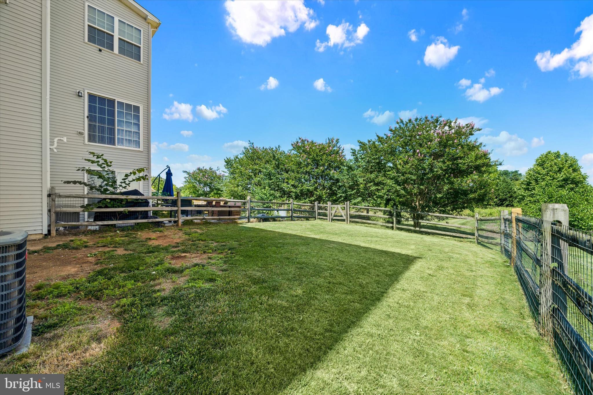 HYETTS CROSSING - Residential