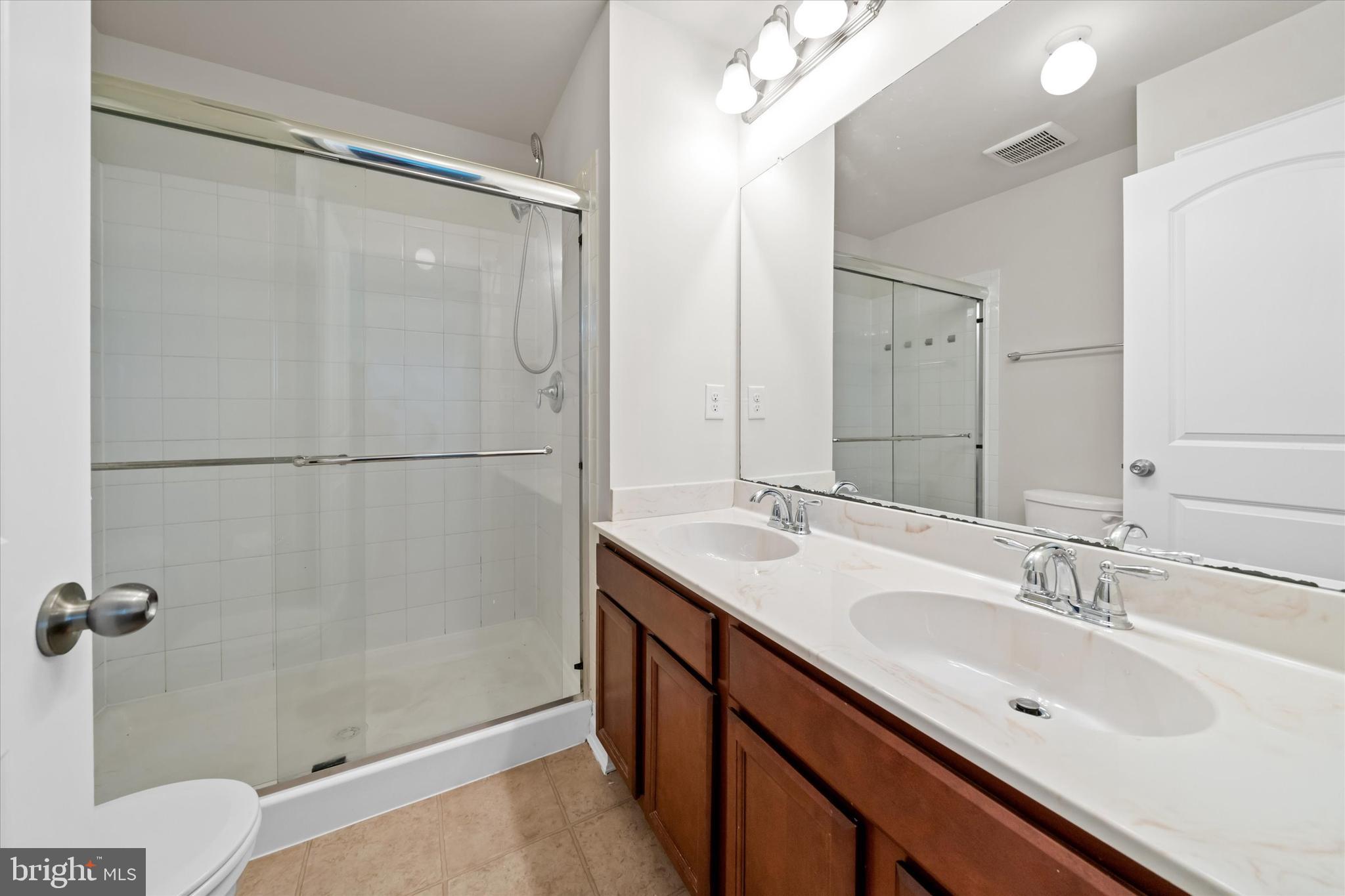 HYETTS CROSSING - Residential