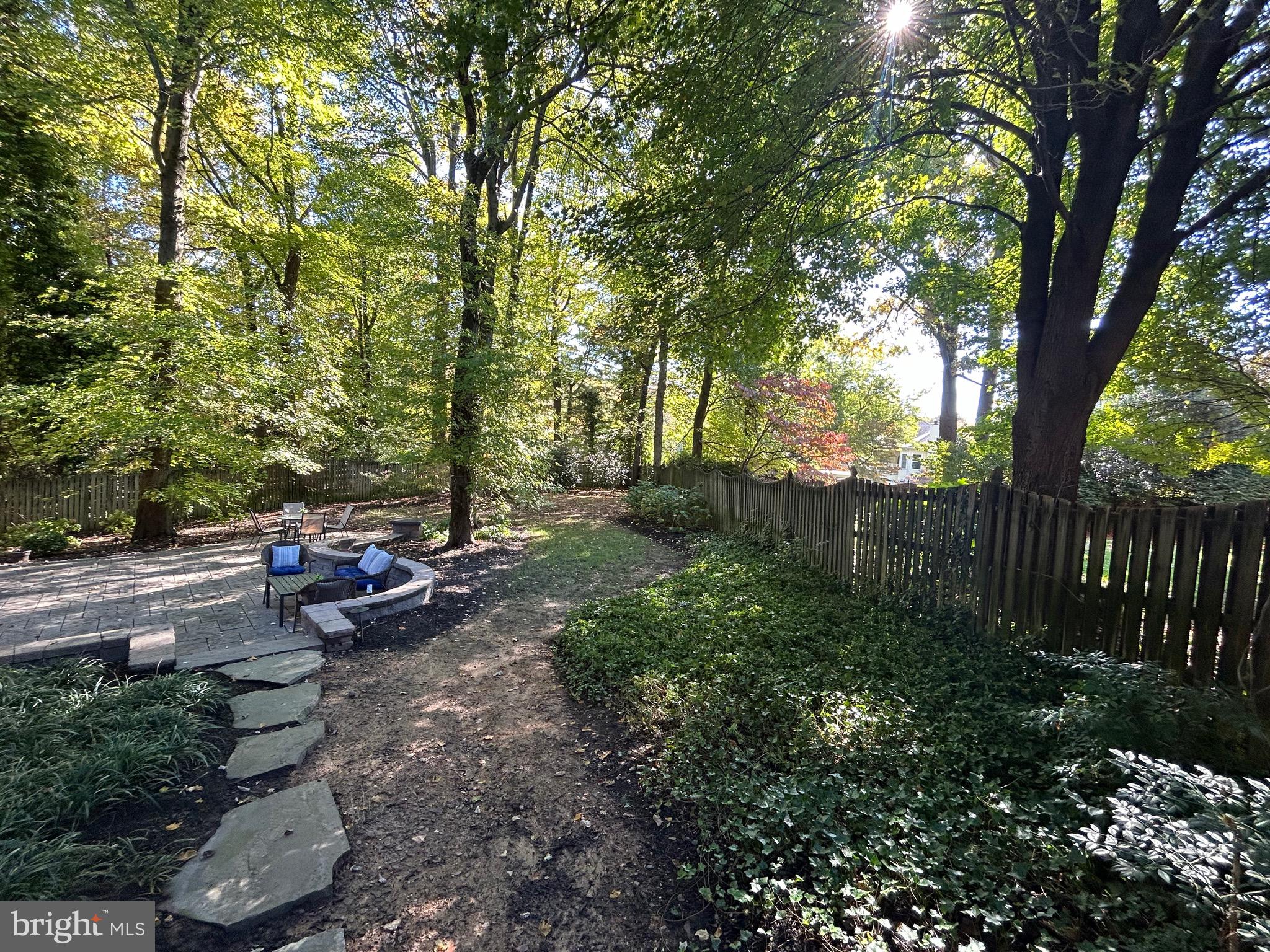 DIVINE LANDING - Residential