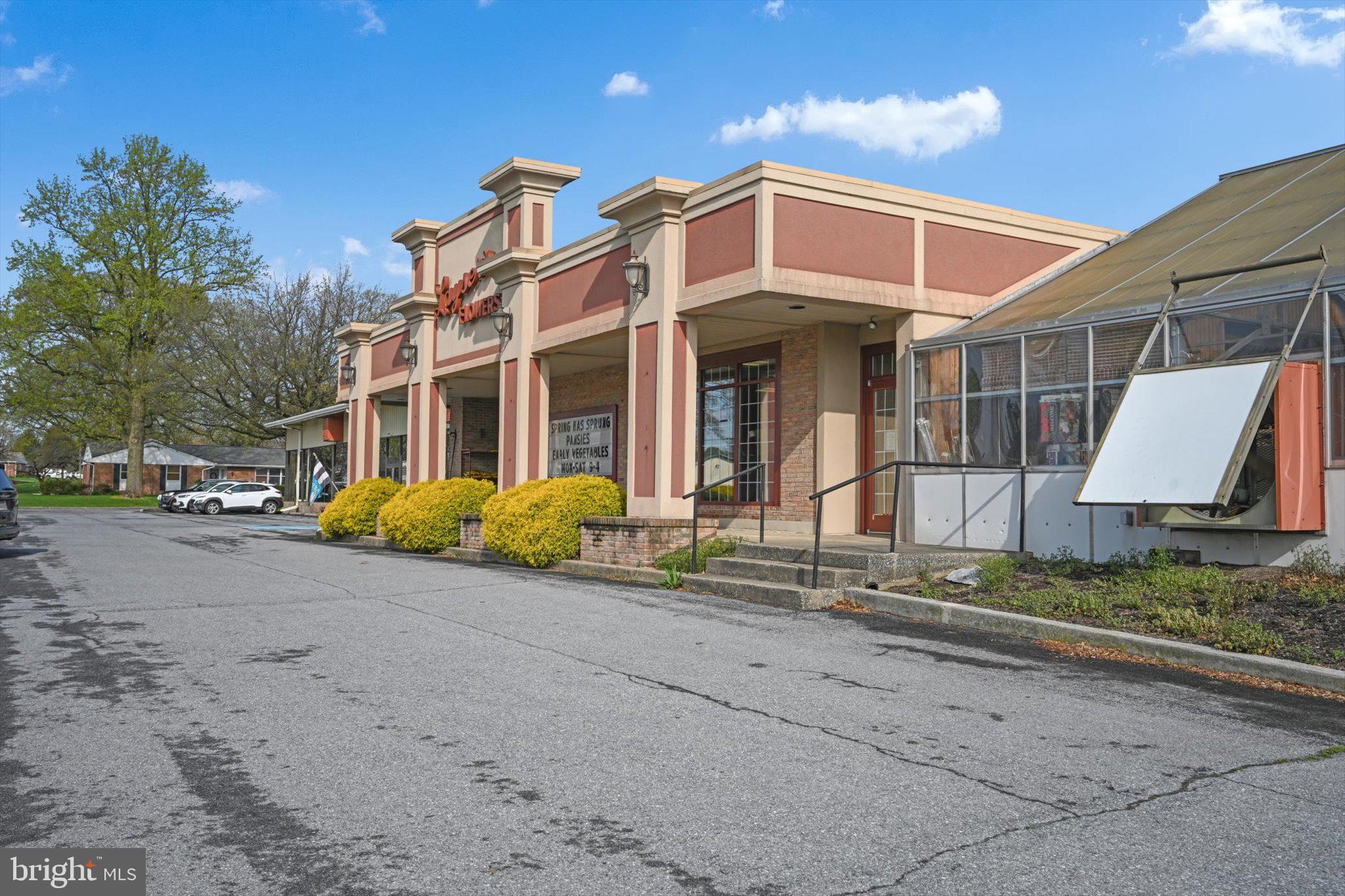 MYERSTOWN/LEBANON - Commercial Sale