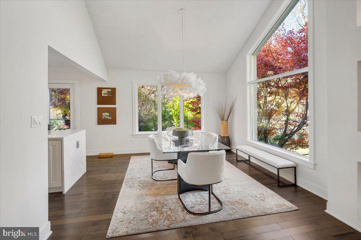 POTOMAC OUTSIDE - Residential