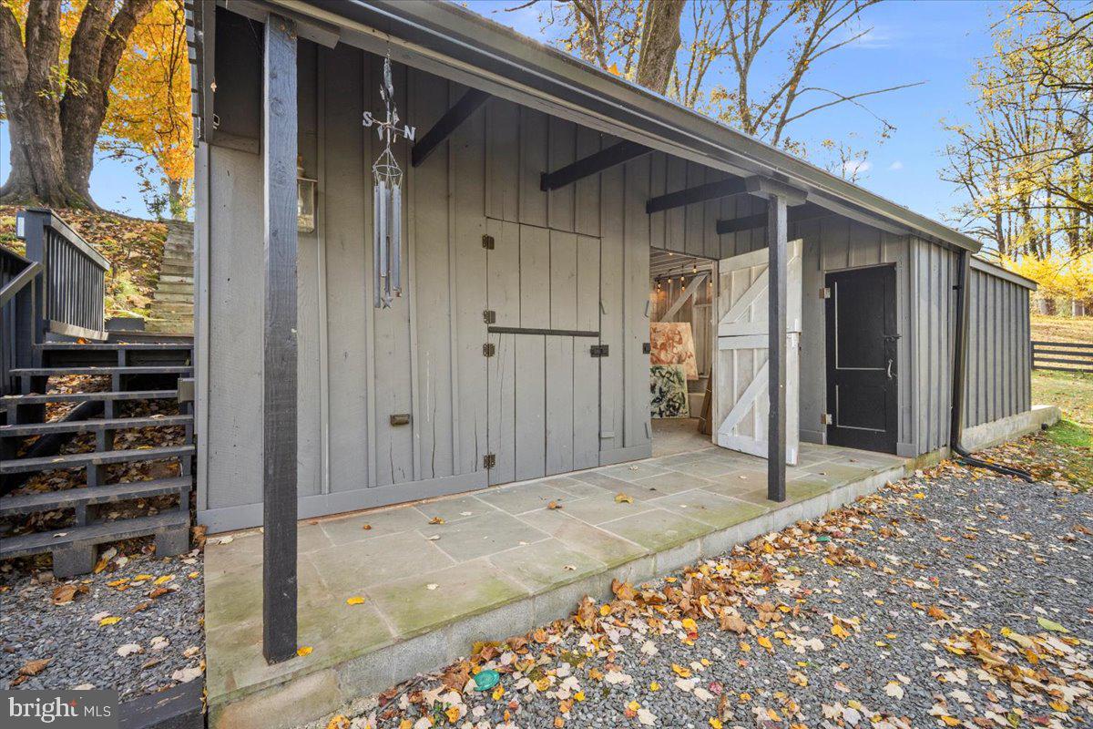 POTOMAC OUTSIDE - Residential