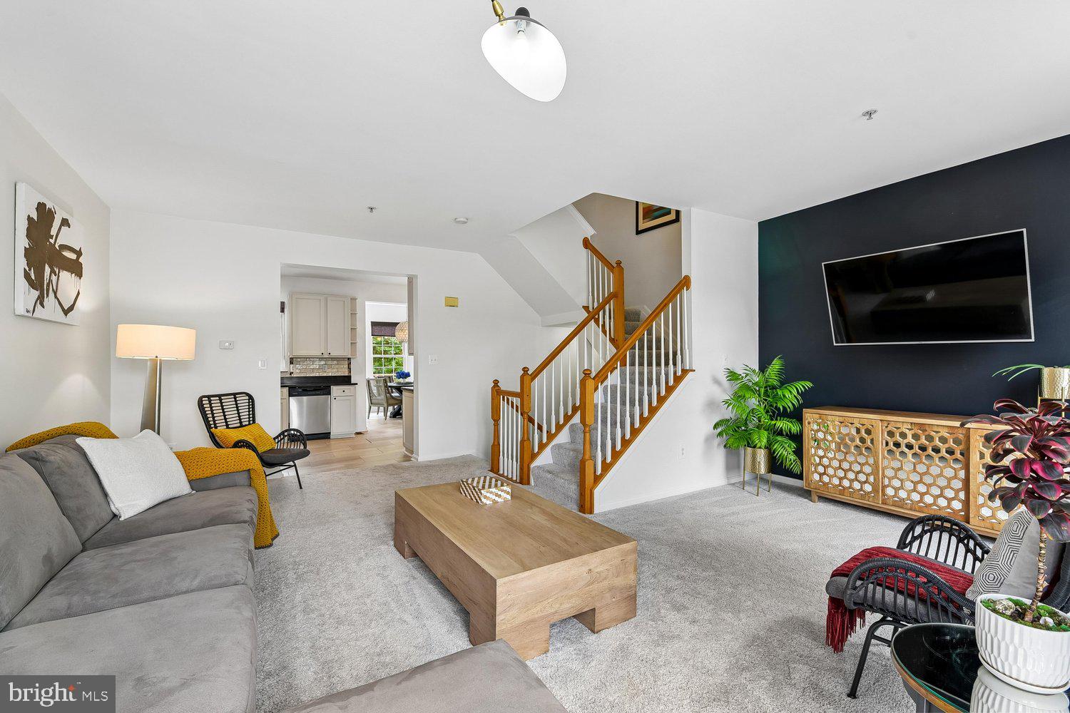 CROFTON FARMS - Residential