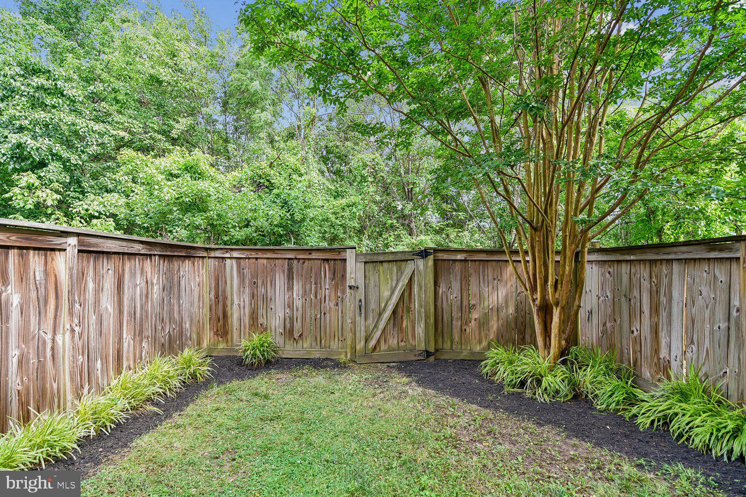 CROFTON FARMS - Residential