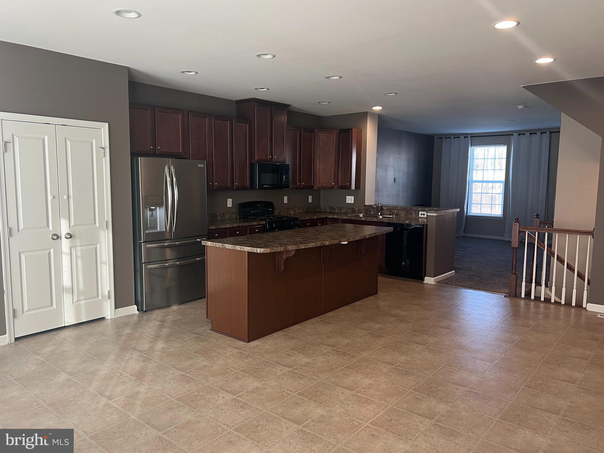 RAPPAHANNOCK LANDING - Residential Lease