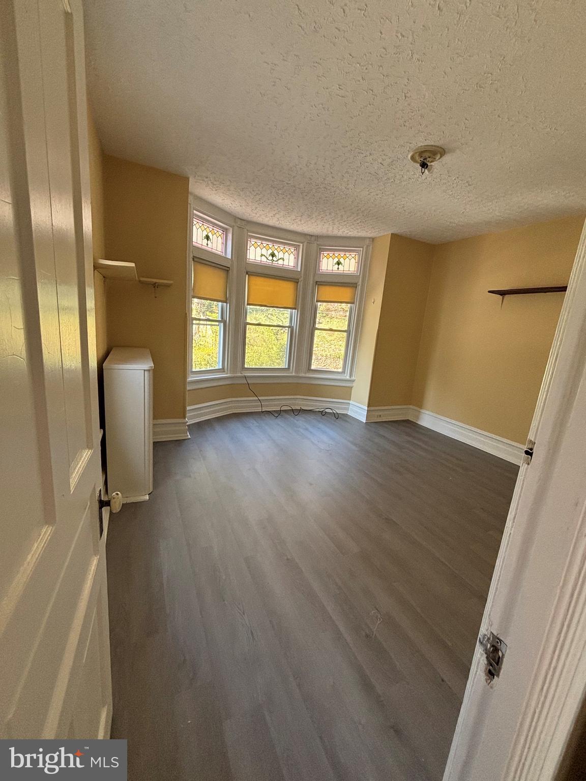 SOUTHERN READING - Residential Lease