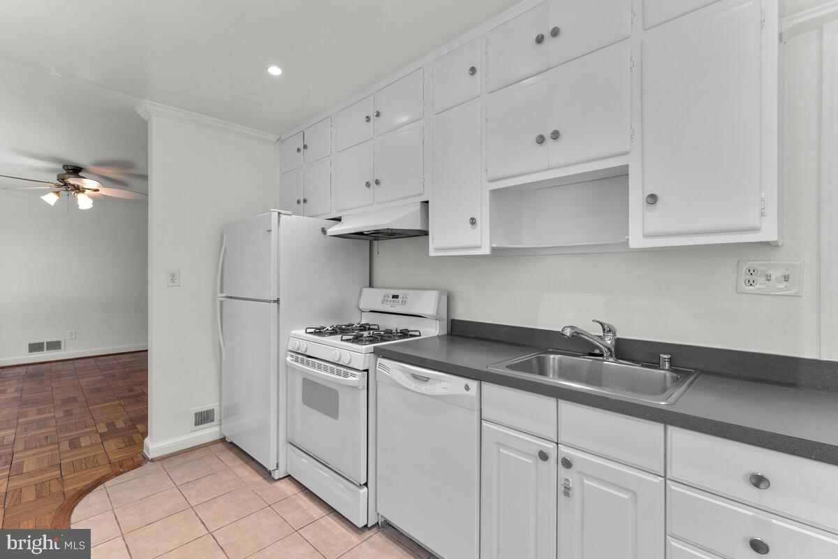 ROCK CREEK KNOLLS - Residential
