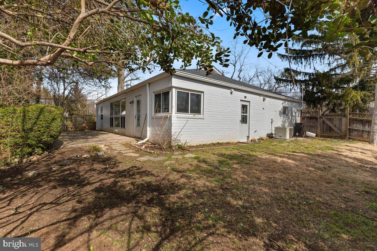 ROCK CREEK KNOLLS - Residential