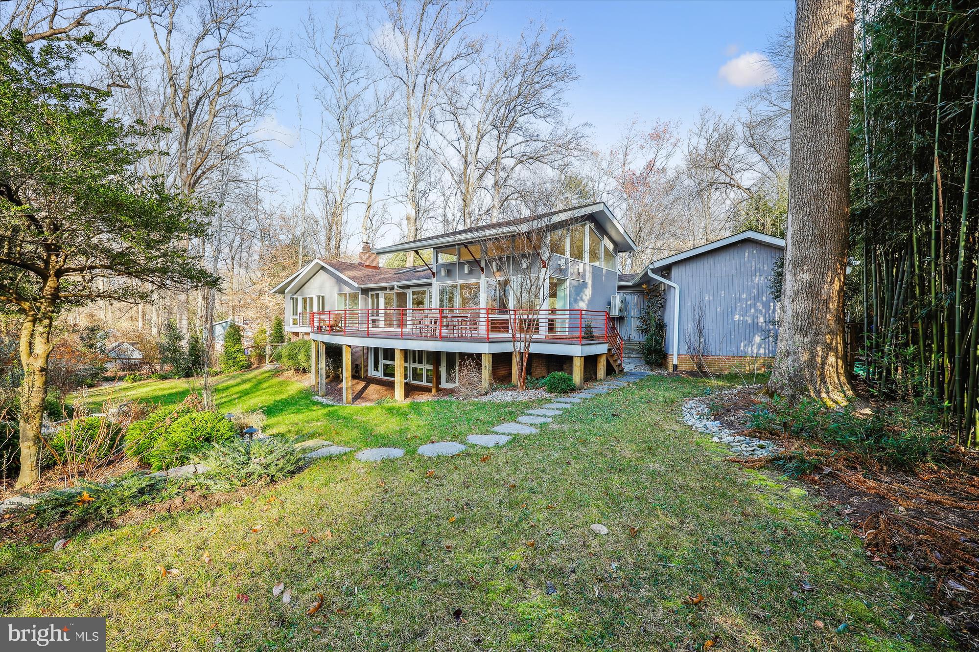 CARDEROCK SPRINGS - Residential