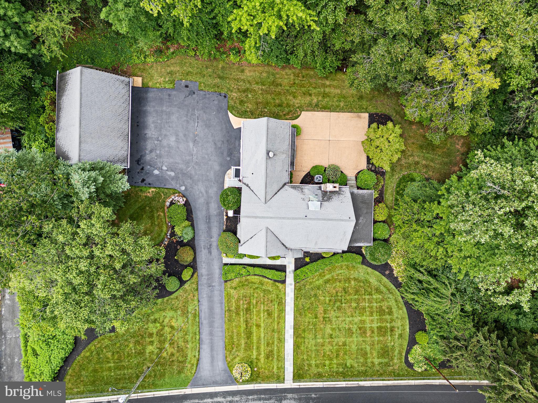 WESTWOOD MANOR - Residential