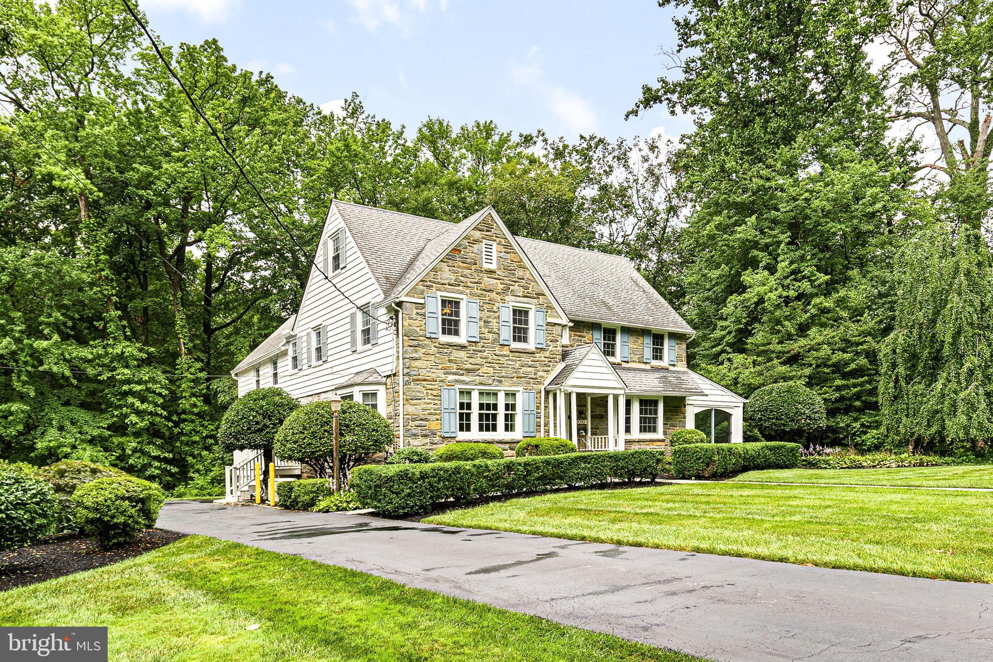 WESTWOOD MANOR - Residential