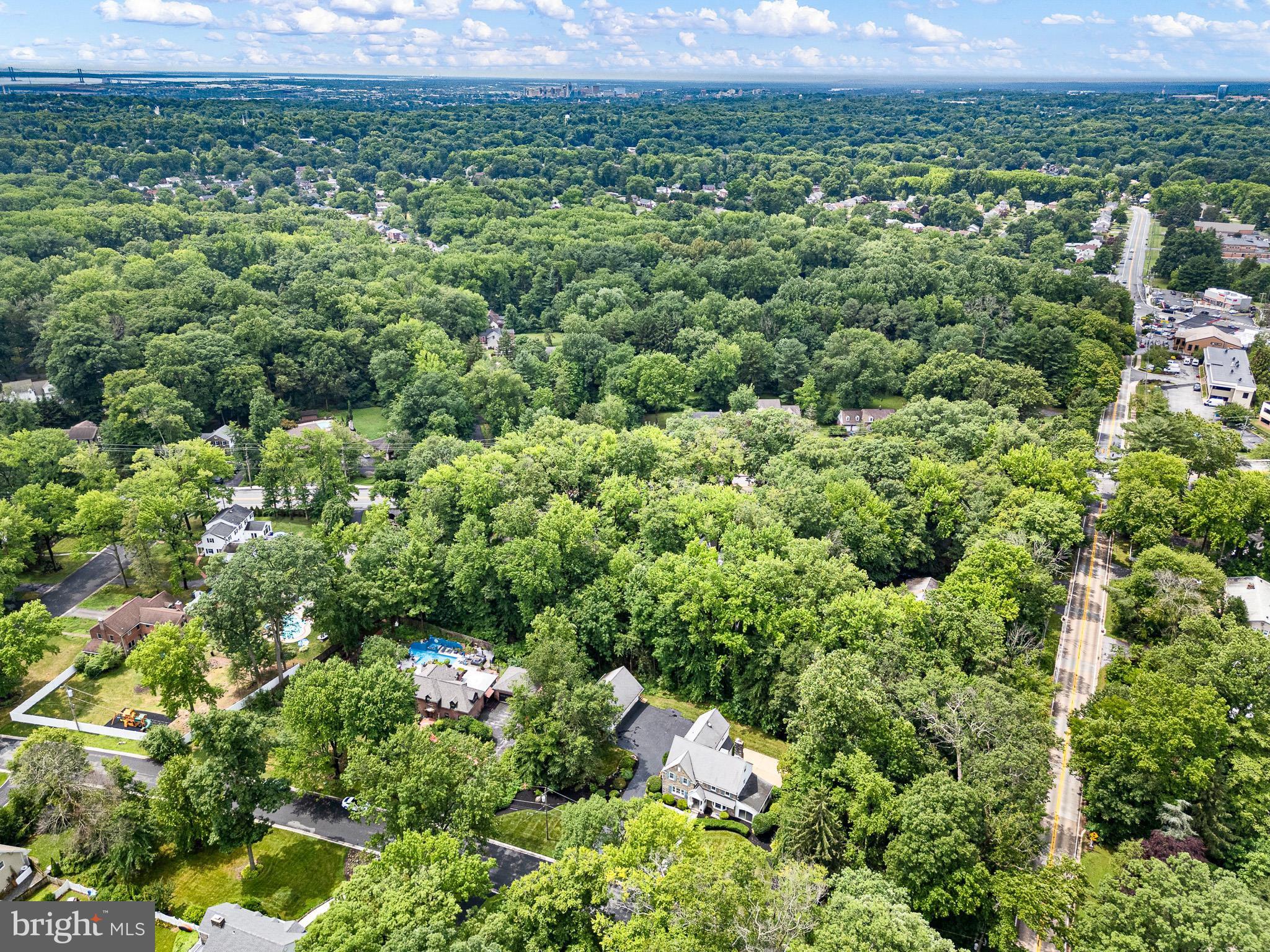 WESTWOOD MANOR - Residential