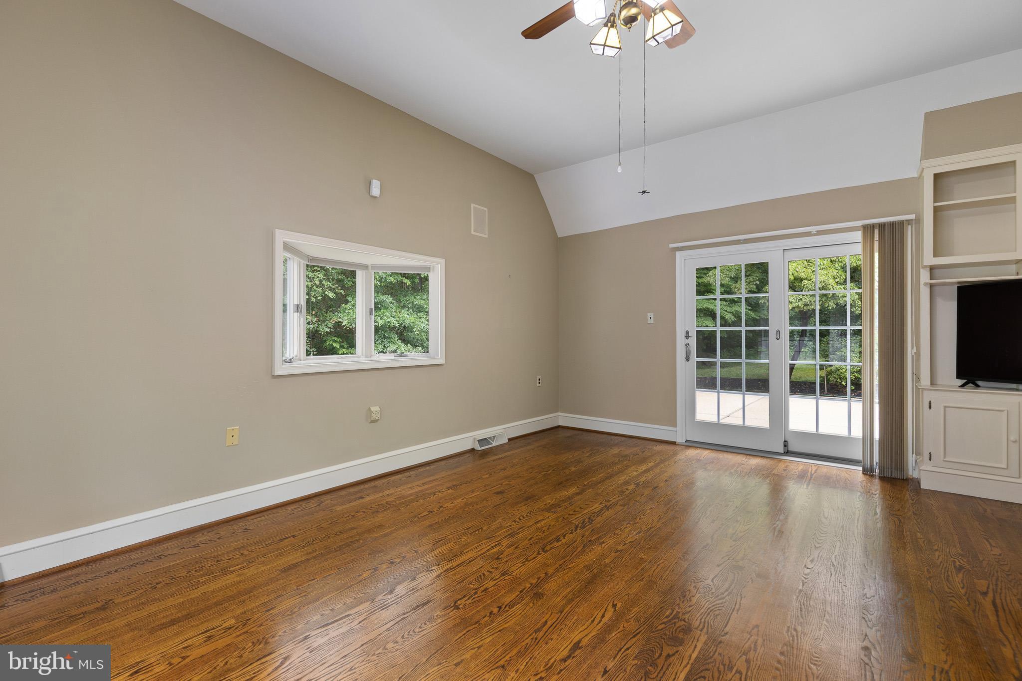 WESTWOOD MANOR - Residential