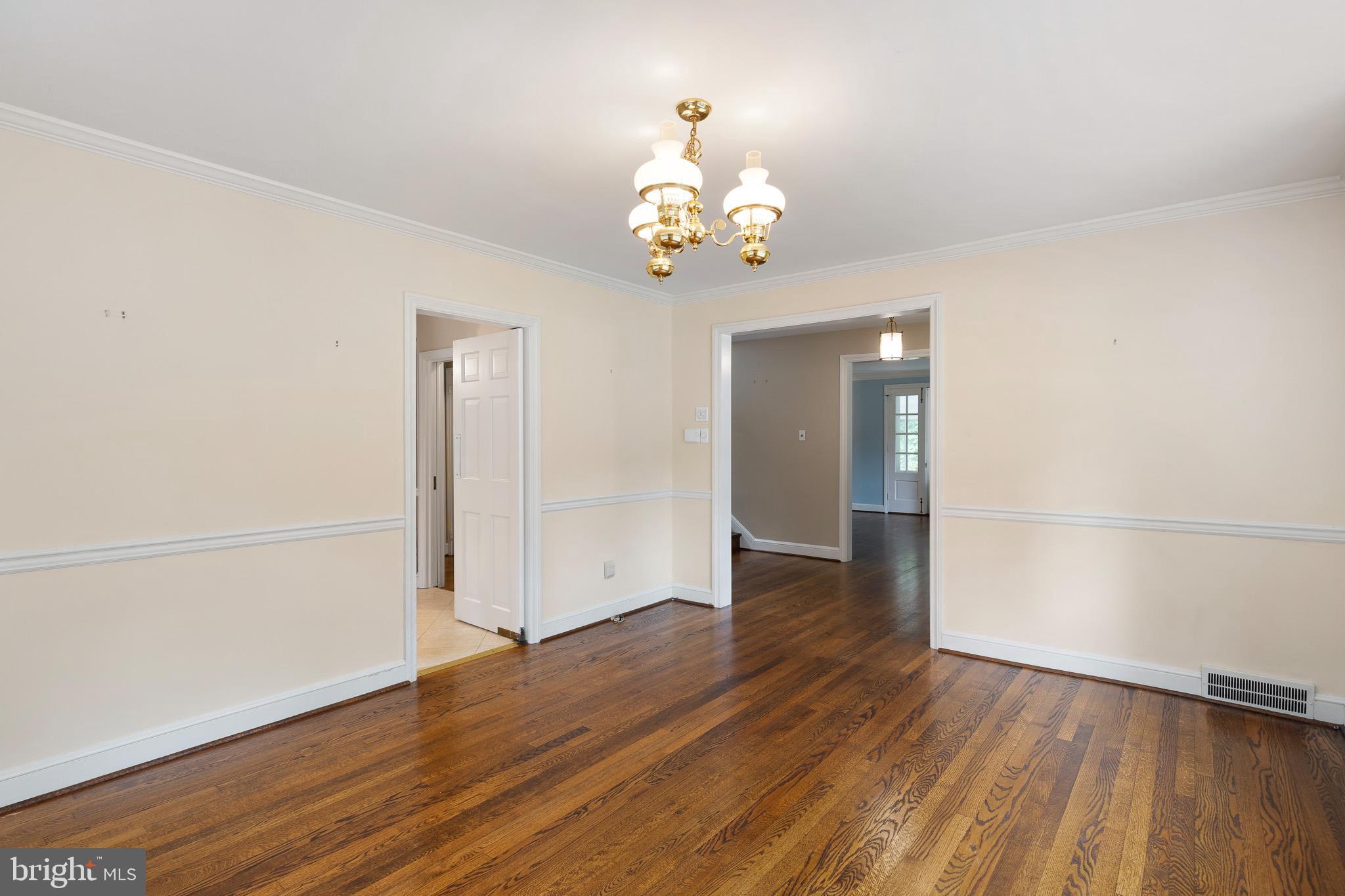 WESTWOOD MANOR - Residential